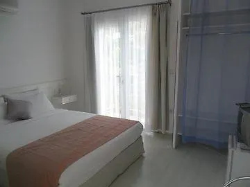 Ξενοδοχείο Satsuma Suites 3*